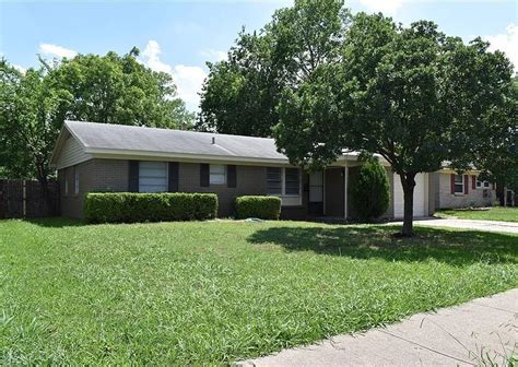 zillow farmers branch tx.
